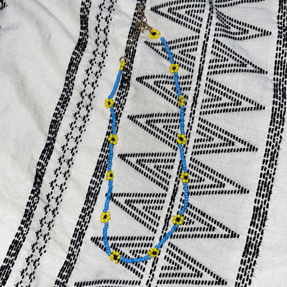 This is a needed necklace from American Eagle!